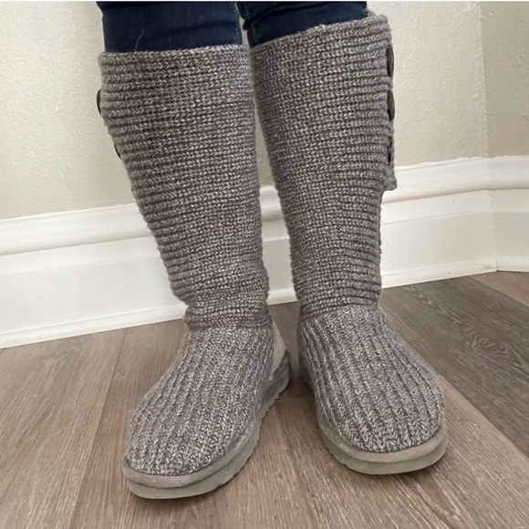 Ugg boots Cozy Gray Knit Button Boots - Picture 6 of 9